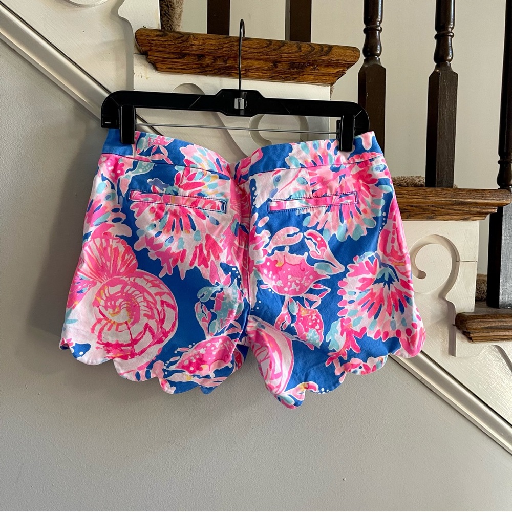 Lilly Pulitzer 5” Buttercup Bay Dreamin Stretch Shorts, Size 2 - Picture 7 of 7